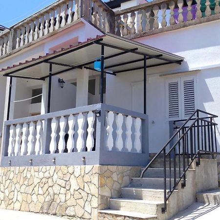 Ferienwohnung Moki Vis Exterior foto