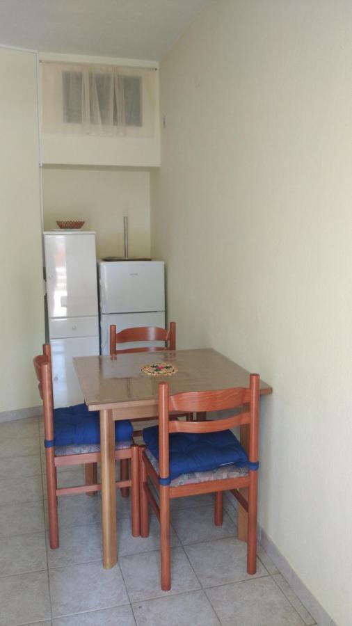 Ferienwohnung Moki Vis Exterior foto
