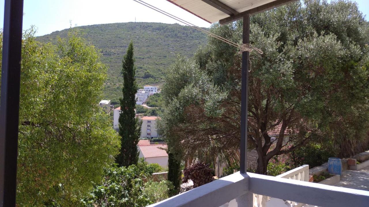 Ferienwohnung Moki Vis Exterior foto