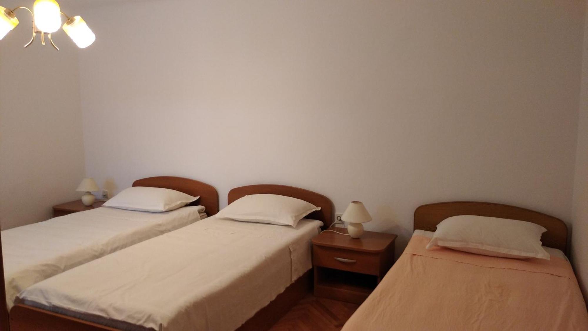 Ferienwohnung Moki Vis Exterior foto