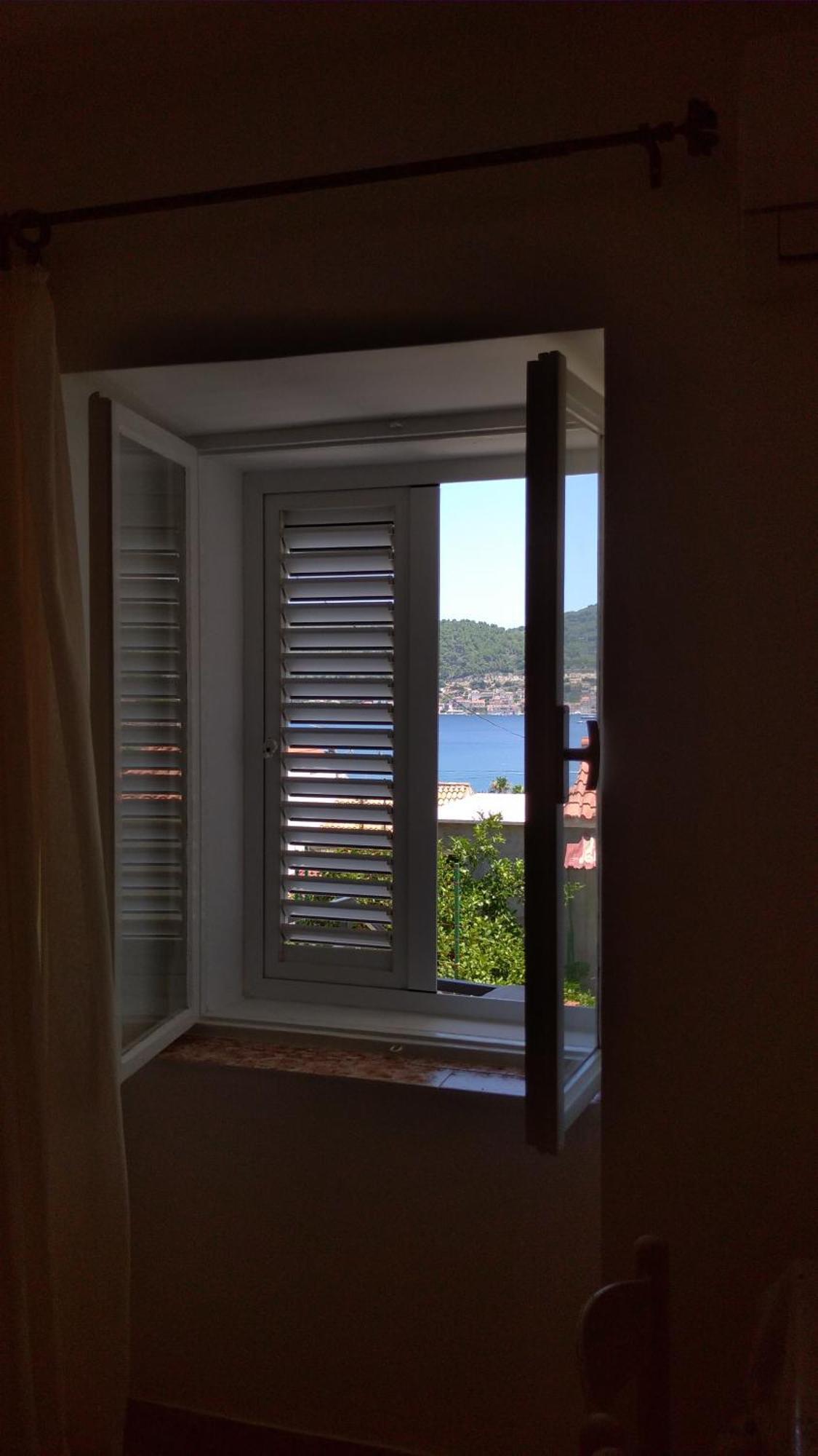 Ferienwohnung Moki Vis Exterior foto
